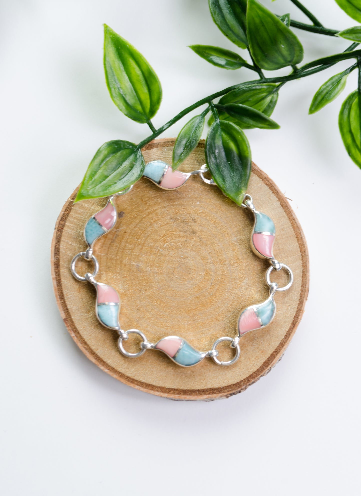 Clear Waves Bracelet - Larimar X Pink Caracol